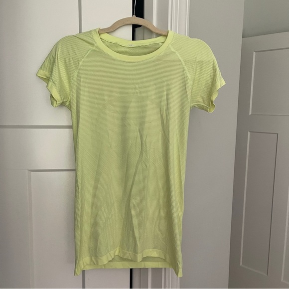 Lululemon swiftly tech short sleeve top workout stretch - Picture 1 of 3